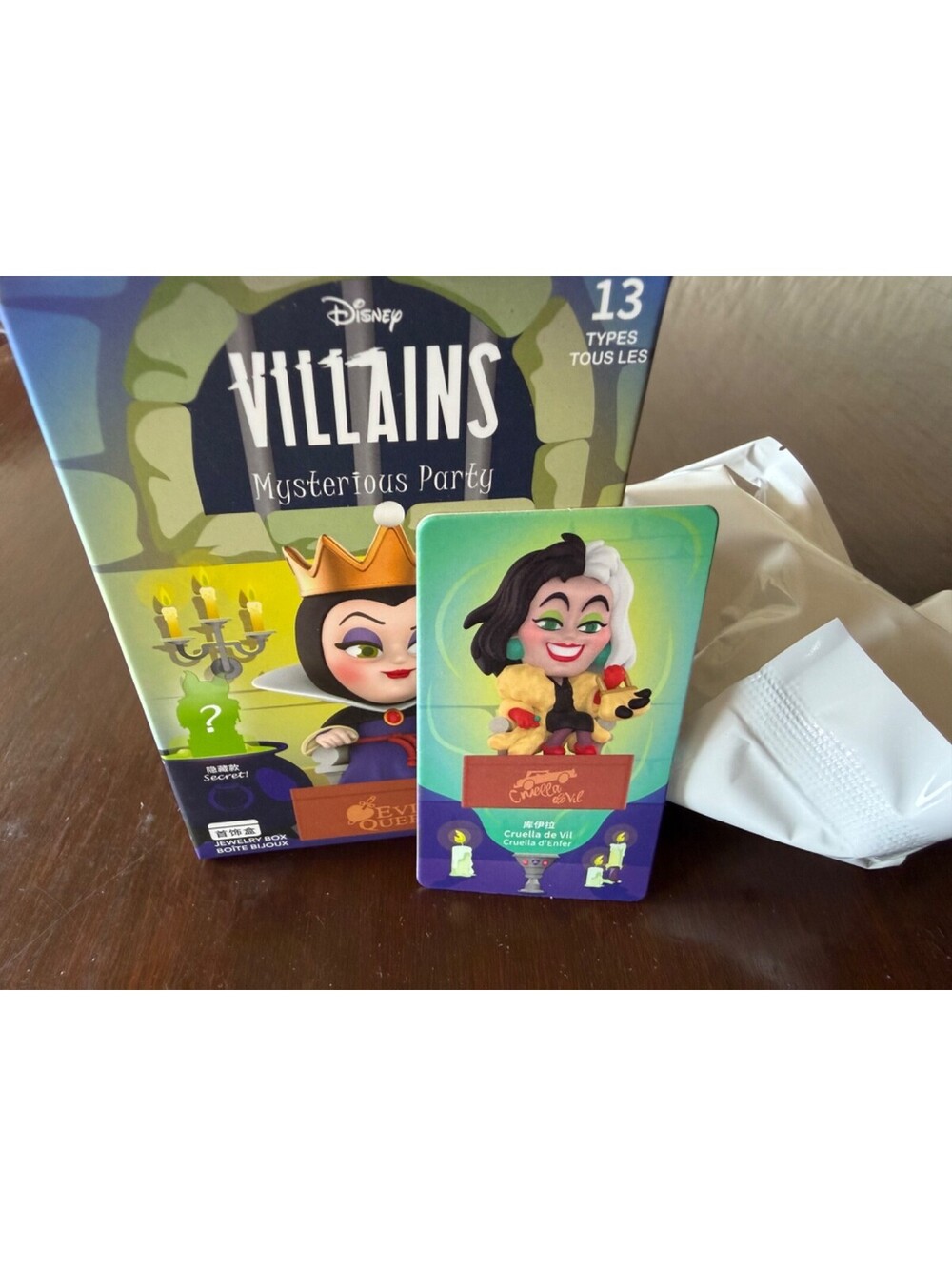 Disney Villains Mysterious Party "Cruella de Vil" Confirmed Jewelry Blind Box